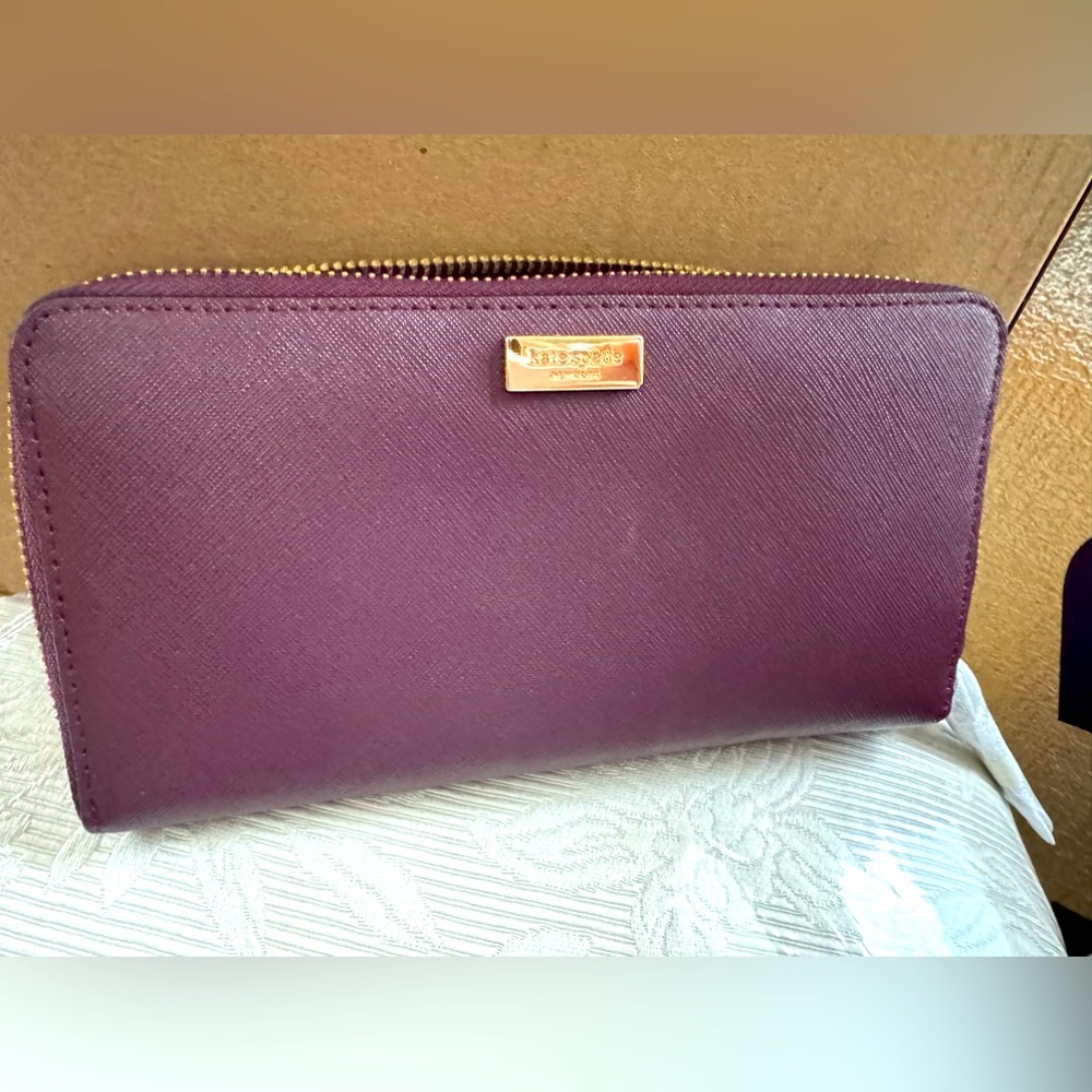 Kate spade laurel way neda wallet deep plum